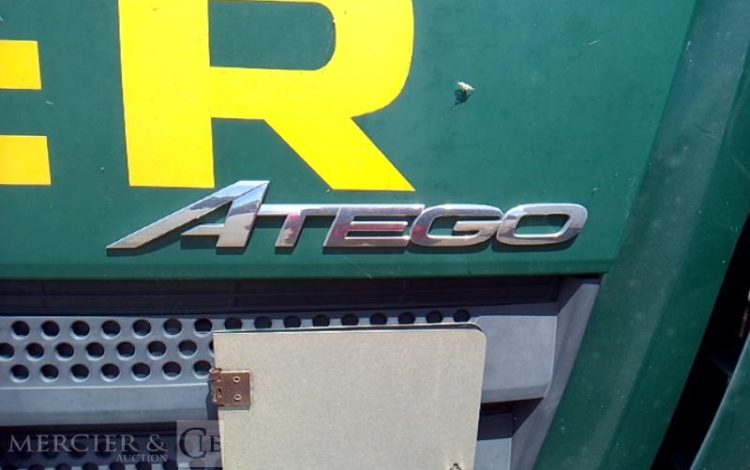 MERCEDES ATEGO 1524 – PORTEUR CAISSE HAYON – 4X2 – PTAC 14T800  EV-455-ZR