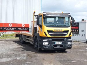 IVECO STRALIS 360 PORTE ENGIN – DIESEL – PTAC : 26 TONNES – 354943 KMS – ANNEE 2018 JAUNE EV-467-WT