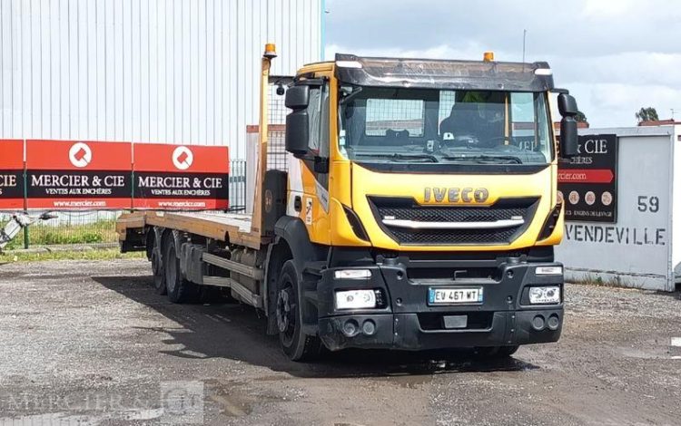 IVECO STRALIS 360 PORTE ENGIN – DIESEL – PTAC : 26 TONNES – 354943 KMS – ANNEE 2018 JAUNE EV-467-WT