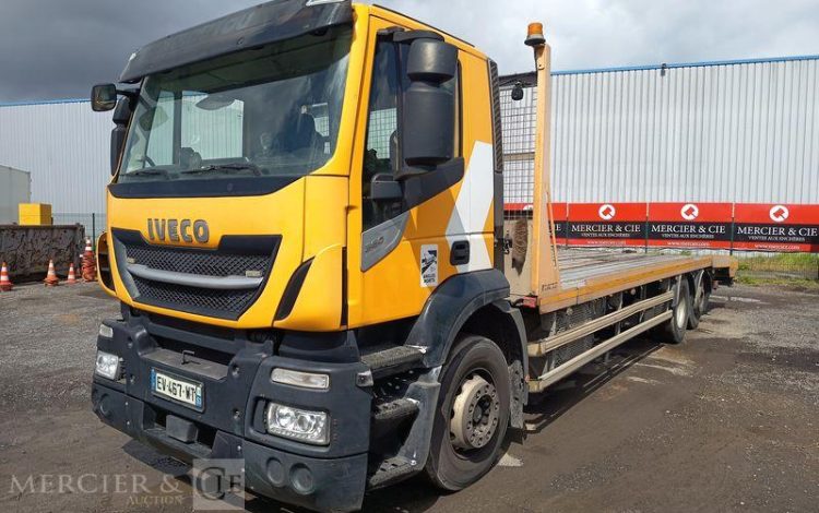 IVECO STRALIS 360 PORTE ENGIN – DIESEL – PTAC : 26 TONNES – 354943 KMS – ANNEE 2018 JAUNE EV-467-WT