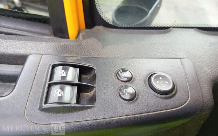 IVECO STRALIS 360 PORTE ENGIN – DIESEL – PTAC : 26 TONNES – 354943 KMS – ANNEE 2018 JAUNE EV-467-WT