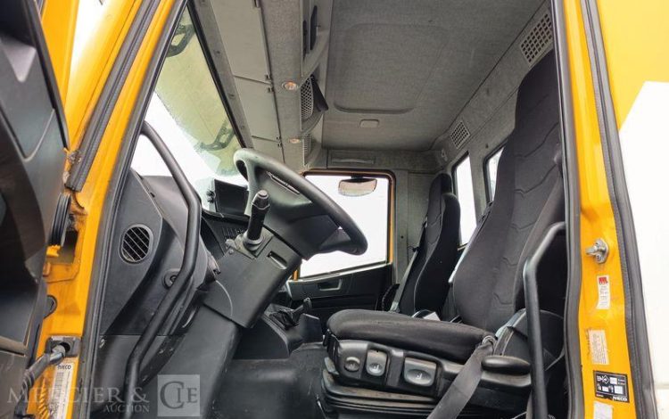 IVECO STRALIS 360 PORTE ENGIN – DIESEL – PTAC : 26 TONNES – 354943 KMS – ANNEE 2018 JAUNE EV-467-WT