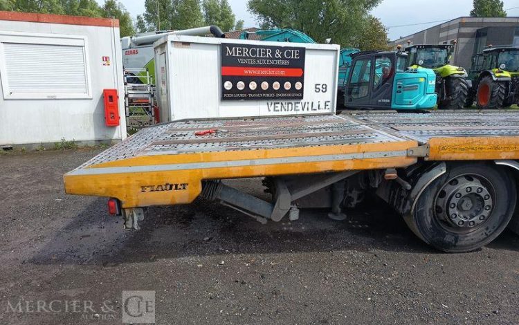 IVECO STRALIS 360 PORTE ENGIN – DIESEL – PTAC : 26 TONNES – 354943 KMS – ANNEE 2018 JAUNE EV-467-WT