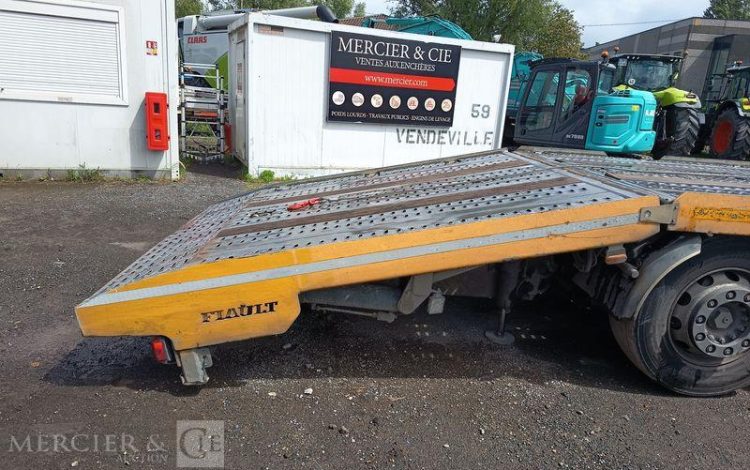 IVECO STRALIS 360 PORTE ENGIN – DIESEL – PTAC : 26 TONNES – 354943 KMS – ANNEE 2018 JAUNE EV-467-WT