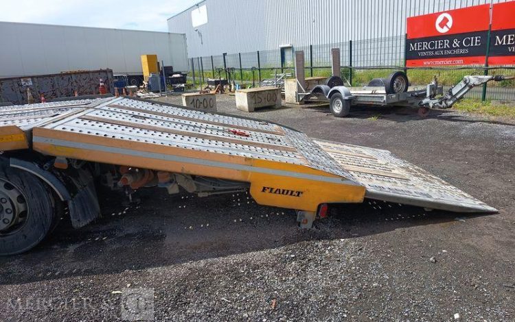 IVECO STRALIS 360 PORTE ENGIN – DIESEL – PTAC : 26 TONNES – 354943 KMS – ANNEE 2018 JAUNE EV-467-WT