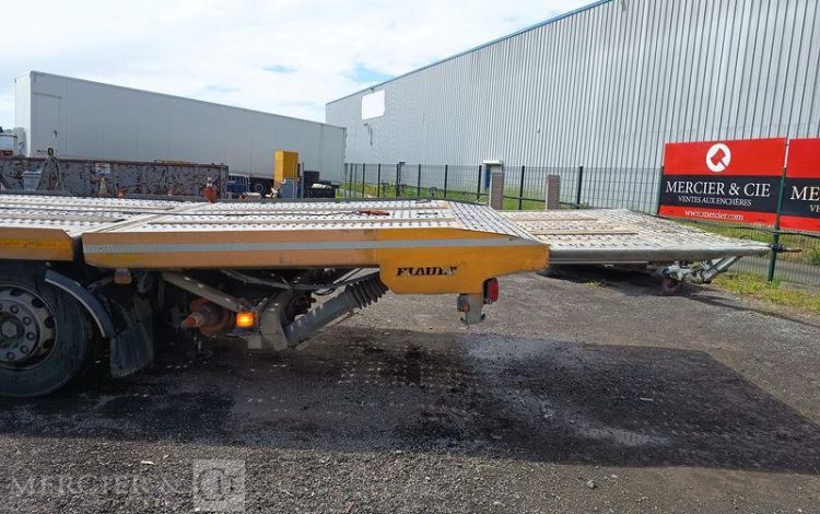 IVECO STRALIS 360 PORTE ENGIN – DIESEL – PTAC : 26 TONNES – 354943 KMS – ANNEE 2018 JAUNE EV-467-WT