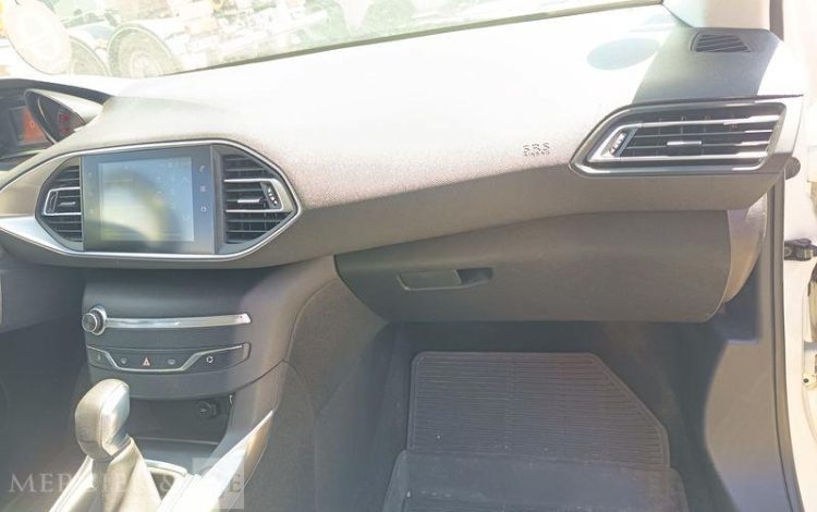 PEUGEOT 308 II SW 2.0 BLUEHDI 150 CH ALLURE EAT – DIESEL – 231213 KMS – ANNEE 2018 BLANC EV-614-HN