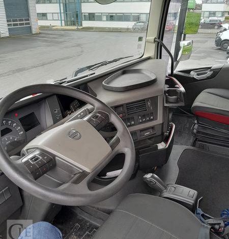 VOLVO TRACTEUR  FH – EN DESIGNATION (44)  EZ-212-HB