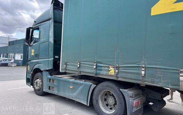 MERCEDES ACTROS 1845 VERT EZ-306-DC