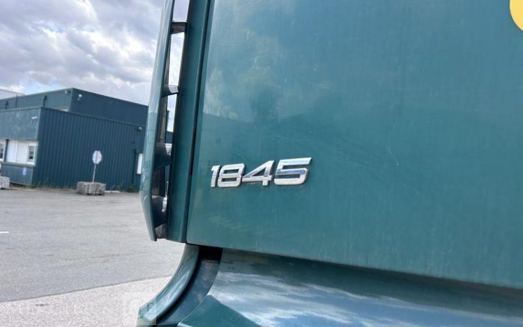 MERCEDES ACTROS 1845 VERT EZ-306-DC