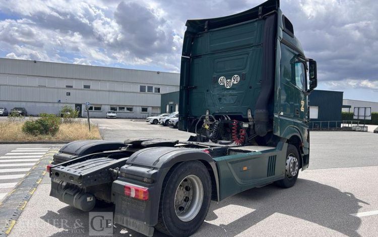 MERCEDES ACTROS 1845 VERT FA-366-EP