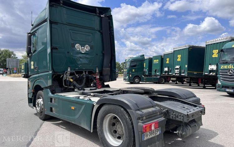 MERCEDES ACTROS 1845 VERT FA-366-EP