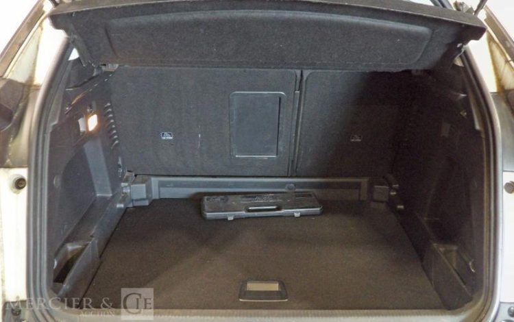 PEUGEOT 3008 BLANC FA-716-YS
