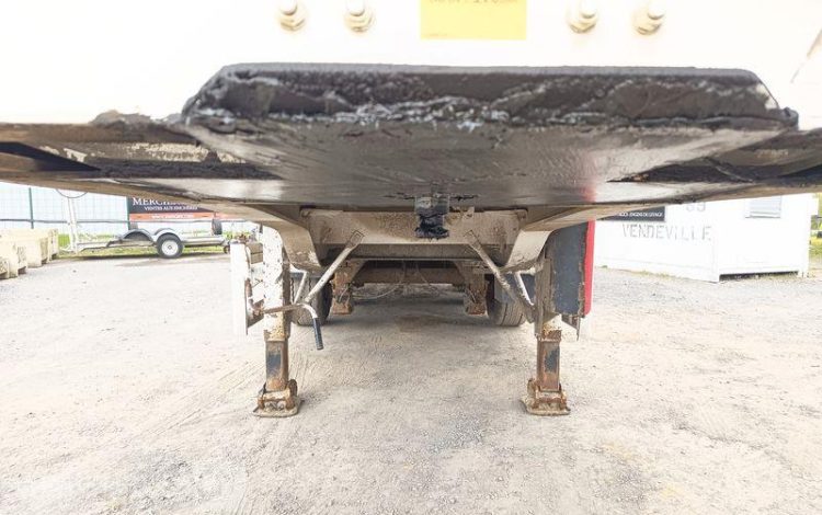 BENALU SEMI BENNE CEREALIERE BASCULANTE 3 ESSIEUX – PTAC 38 TONNES – ANNEE 2019  FC-023-ZK