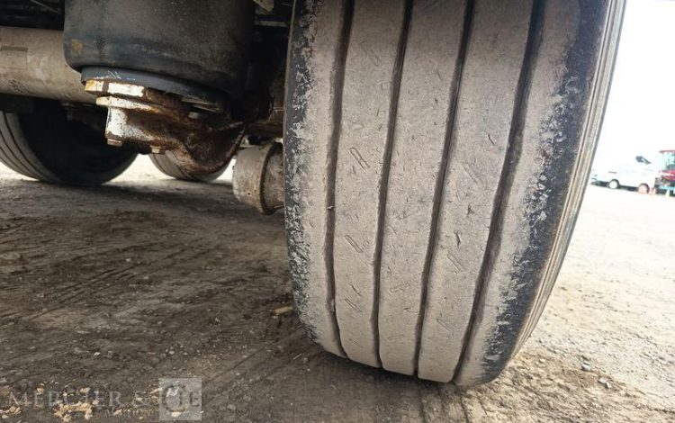 BENALU SEMI BENNE CEREALIERE BASCULANTE 3 ESSIEUX – PTAC 38 TONNES – ANNEE 2019  FC-023-ZK