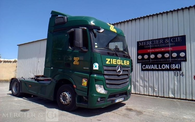 MERCEDES ACTROS 1845 – 4X2 – PTAC 19T  FC-633-AW