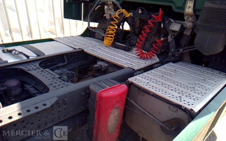 MERCEDES ACTROS 1845 – 4X2 – PTAC 19T  FC-633-AW