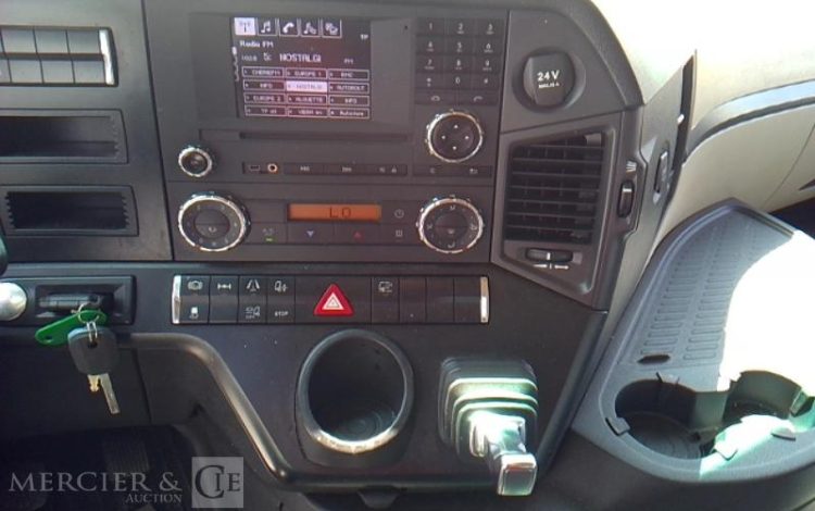 MERCEDES ACTROS 1845 – 4X2 – PTAC 19T  FC-633-AW