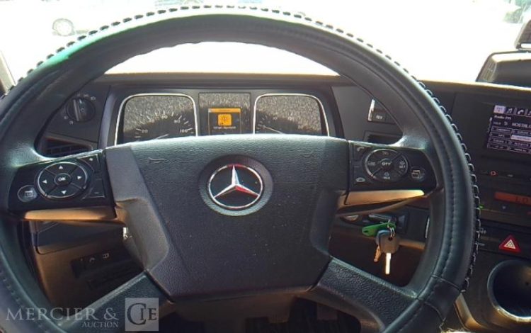 MERCEDES ACTROS 1845 – 4X2 – PTAC 19T  FC-633-AW