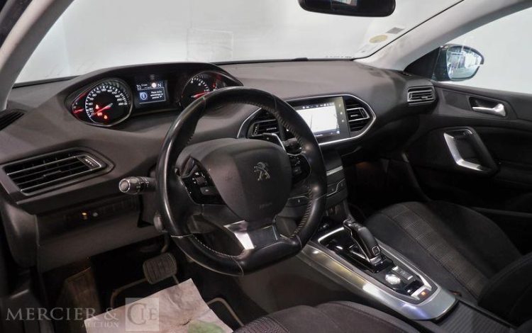 PEUGEOT 308 NOIR FD-130-YW