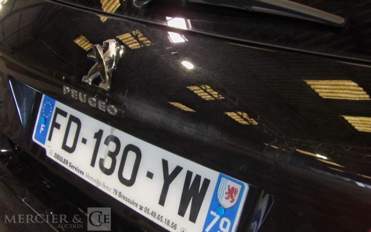 PEUGEOT 308 NOIR FD-130-YW