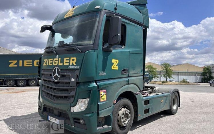 MERCEDES ACTROS 1845 VERT FD-333-FQ