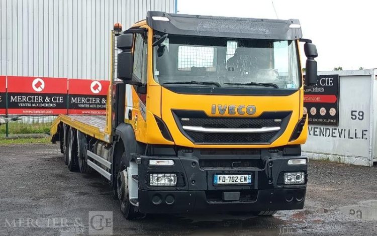 IVECO STRALIS 420 PORTE ENGIN -DIESEL – PTAC : 32 TONNES – 138425 KMS – ANNEE 2019 JAUNE FD-702-EN