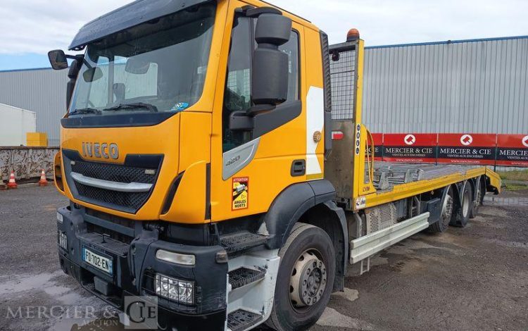 IVECO STRALIS 420 PORTE ENGIN -DIESEL – PTAC : 32 TONNES – 138425 KMS – ANNEE 2019 JAUNE FD-702-EN