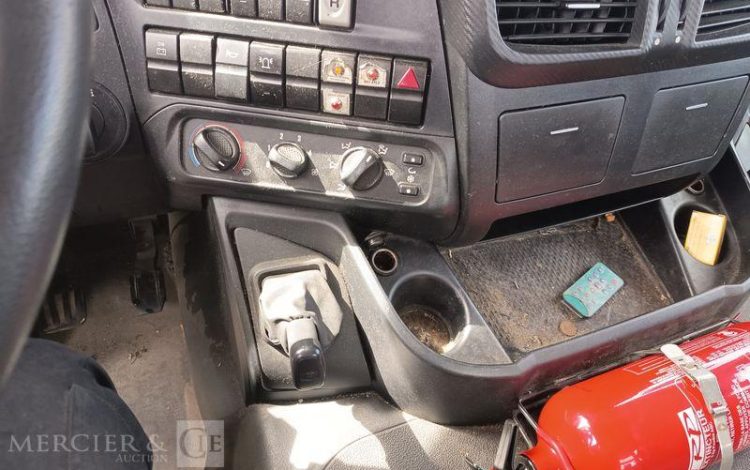 IVECO STRALIS 420 PORTE ENGIN -DIESEL – PTAC : 32 TONNES – 138425 KMS – ANNEE 2019 JAUNE FD-702-EN