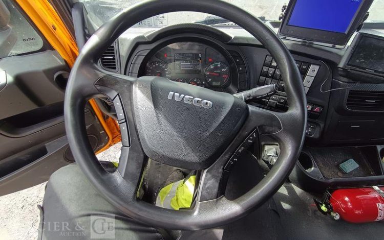 IVECO STRALIS 420 PORTE ENGIN -DIESEL – PTAC : 32 TONNES – 138425 KMS – ANNEE 2019 JAUNE FD-702-EN