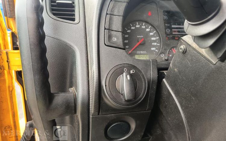 IVECO STRALIS 420 PORTE ENGIN -DIESEL – PTAC : 32 TONNES – 138425 KMS – ANNEE 2019 JAUNE FD-702-EN