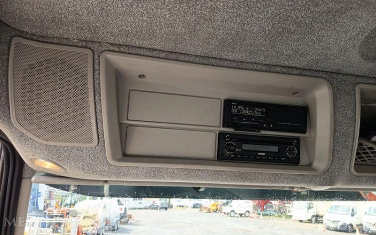 IVECO STRALIS 420 PORTE ENGIN -DIESEL – PTAC : 32 TONNES – 138425 KMS – ANNEE 2019 JAUNE FD-702-EN
