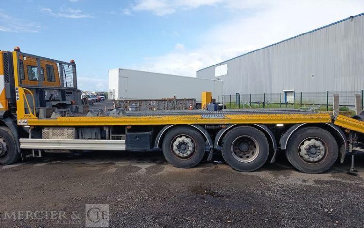 IVECO STRALIS 420 PORTE ENGIN -DIESEL – PTAC : 32 TONNES – 138425 KMS – ANNEE 2019 JAUNE FD-702-EN