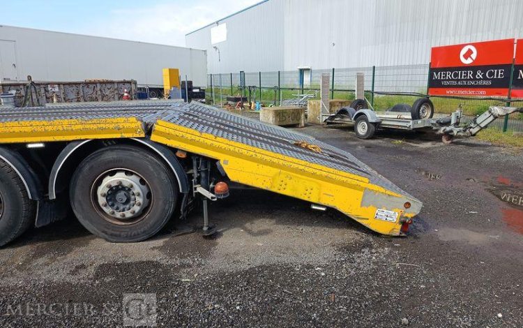 IVECO STRALIS 420 PORTE ENGIN -DIESEL – PTAC : 32 TONNES – 138425 KMS – ANNEE 2019 JAUNE FD-702-EN