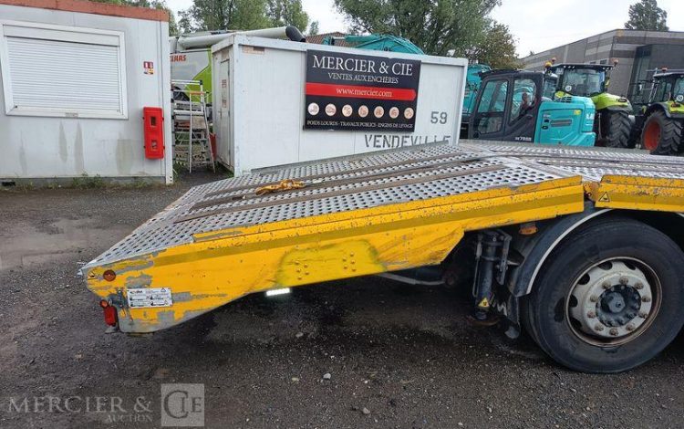 IVECO STRALIS 420 PORTE ENGIN -DIESEL – PTAC : 32 TONNES – 138425 KMS – ANNEE 2019 JAUNE FD-702-EN