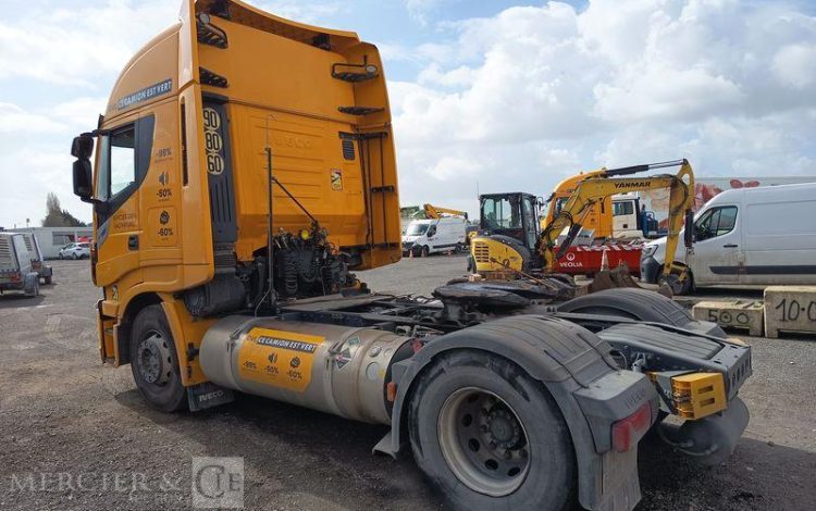 IVECO STRALIS 460 NP – GAZ – PTRA : 44 TONNES – 114079 KMS – ANNEE 2019 JAUNE FE-680-YL