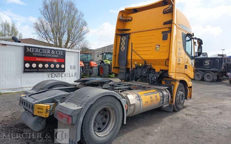 IVECO STRALIS 460 NP – GAZ – PTRA : 44 TONNES – 114079 KMS – ANNEE 2019 JAUNE FE-680-YL