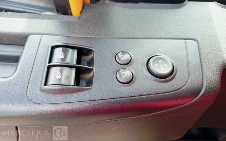 IVECO STRALIS 460 NP – GAZ – PTRA : 44 TONNES – 114079 KMS – ANNEE 2019 JAUNE FE-680-YL