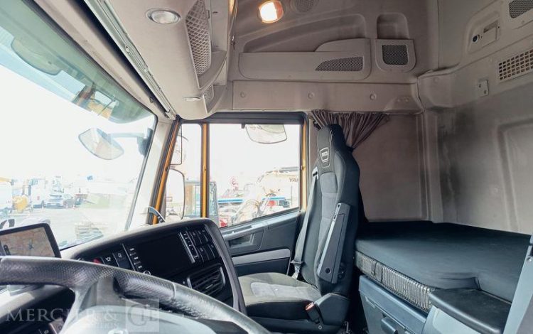 IVECO STRALIS 460 NP – GAZ – PTRA : 44 TONNES – 114079 KMS – ANNEE 2019 JAUNE FE-680-YL