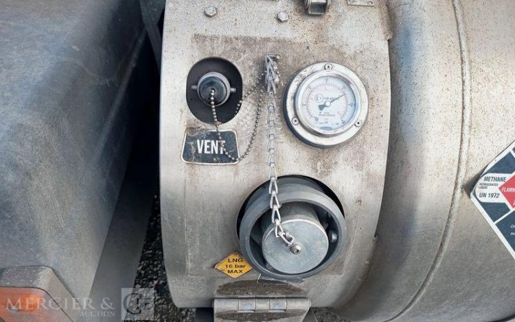 IVECO STRALIS 460 NP – GAZ – PTRA : 44 TONNES – 114079 KMS – ANNEE 2019 JAUNE FE-680-YL