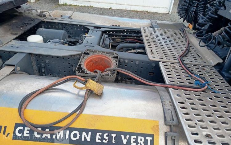IVECO STRALIS 460 NP – GAZ – PTRA : 44 TONNES – 114079 KMS – ANNEE 2019 JAUNE FE-680-YL