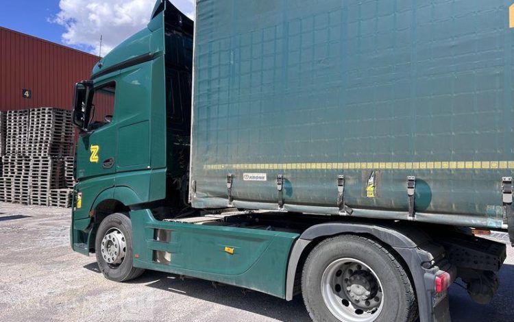 MERCEDES ACTROS 1845 VERT FF-405-HY
