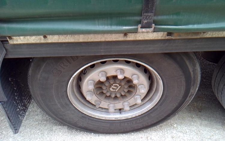 GENERIQUE SEMI REMORQUE BACHE 3 ESSIEUX PTAC 39T  FG-196-BW