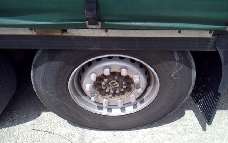 GENERIQUE SEMI REMORQUE BACHE 3 ESSIEUX PTAC 39T  FG-196-BW