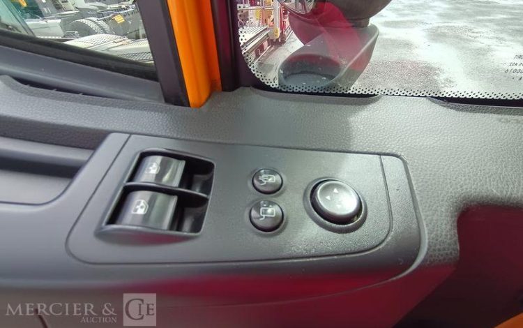 IVECO STRALIS 420 PORTE ENGIN DIESEL – PTAC 32 TONNES – 304711 KMS – ANNEE 2019 JAUNE FG-341-XS