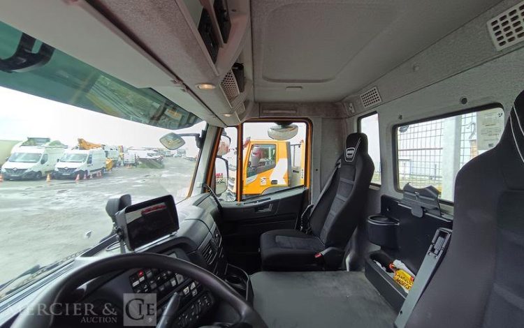 IVECO STRALIS 420 PORTE ENGIN DIESEL – PTAC 32 TONNES – 304711 KMS – ANNEE 2019 JAUNE FG-341-XS