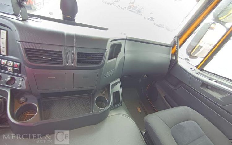 IVECO STRALIS 420 PORTE ENGIN DIESEL – PTAC 32 TONNES – 304711 KMS – ANNEE 2019 JAUNE FG-341-XS