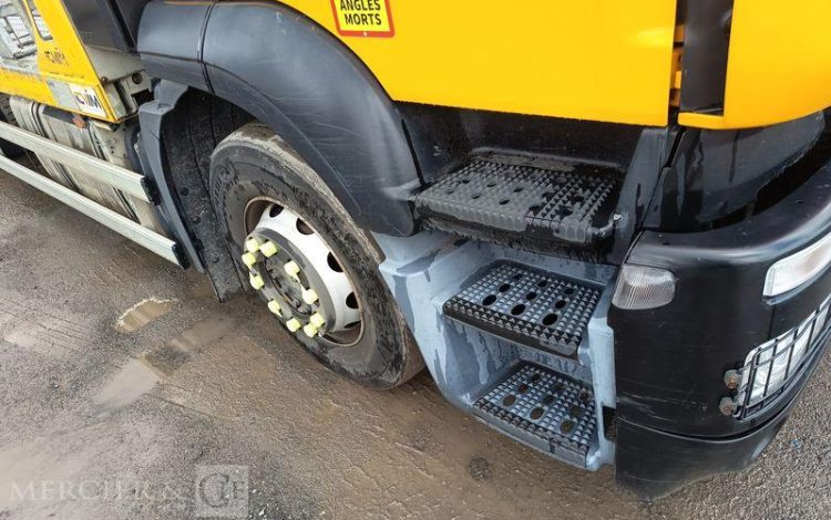 IVECO STRALIS 420 PORTE ENGIN DIESEL – PTAC 32 TONNES – 304711 KMS – ANNEE 2019 JAUNE FG-341-XS