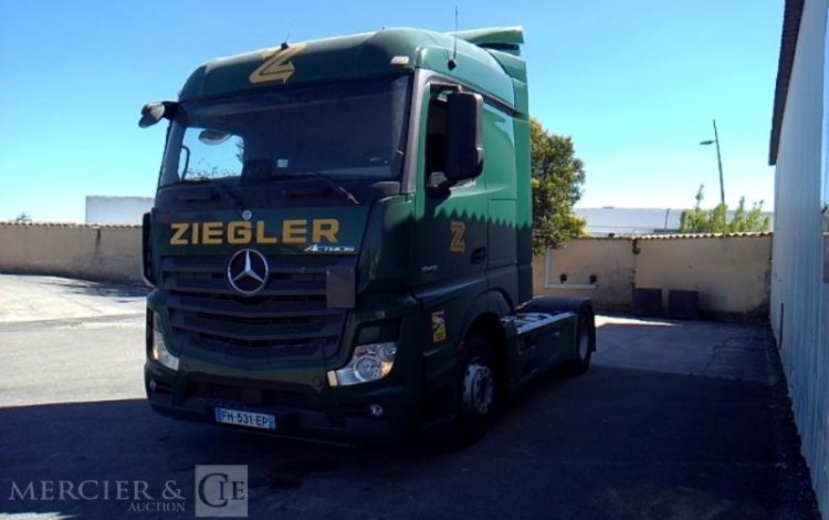 MERCEDES ACTROS 1845 – 4X2 – PTAC 19T –  FH-531-EP