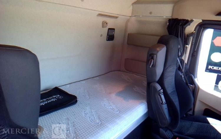 MERCEDES ACTROS 1845 – 4X2 – PTAC 19T –  FH-531-EP